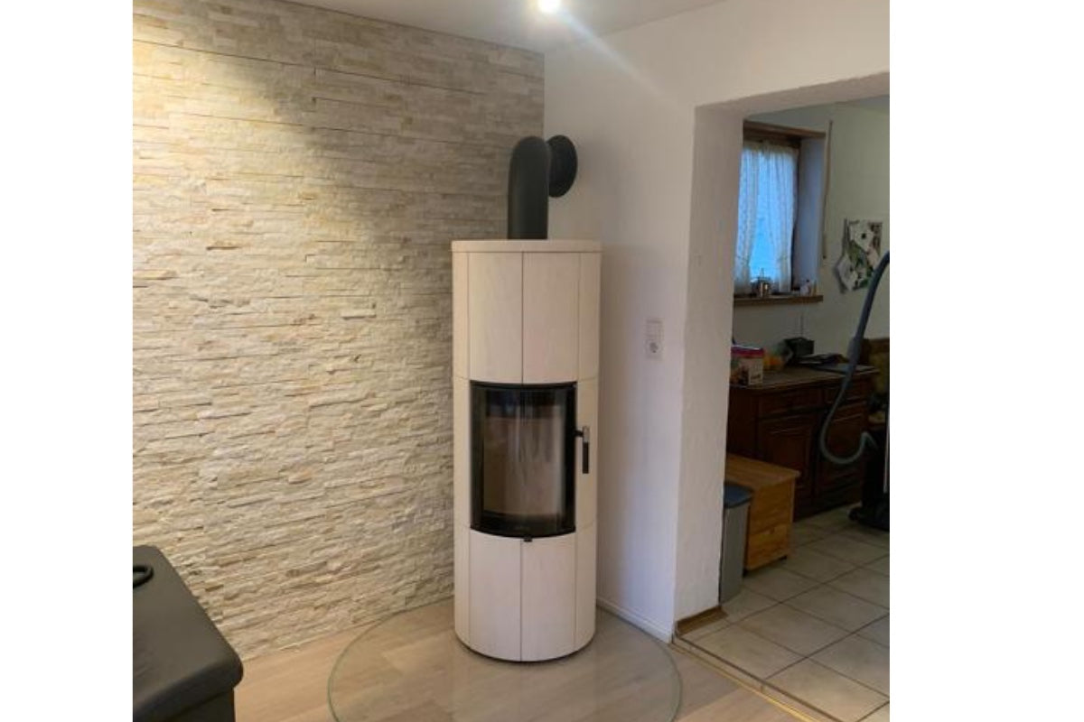 Maestro 152 Speicherofen mit Limestone-Verkleidung – Kundenreferenz